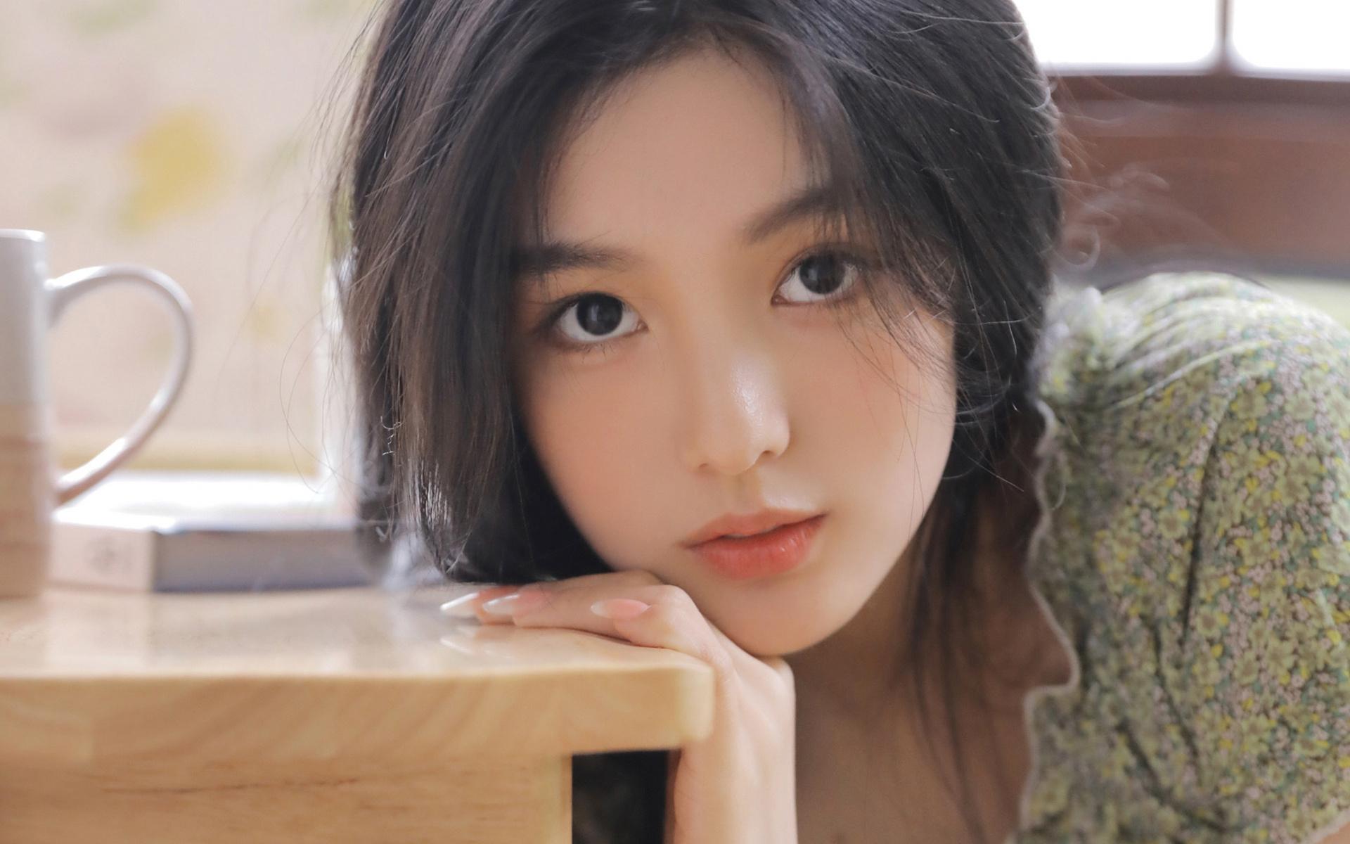 天然最美精致五官美女写真