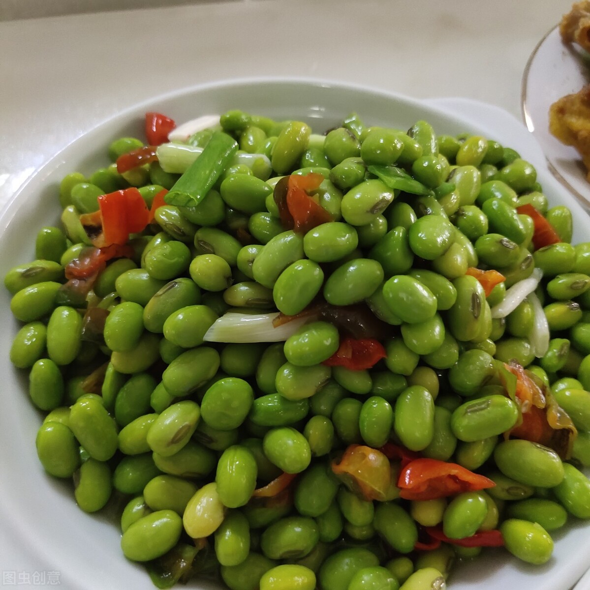 夏季爽口凉菜,凉拌青豆,色泽鲜亮营养丰富,美味下饭下酒菜