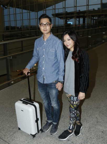 郑俊弘何雁诗过大礼,大方签支票办婚礼,圈中仅3人祝福显凄凉