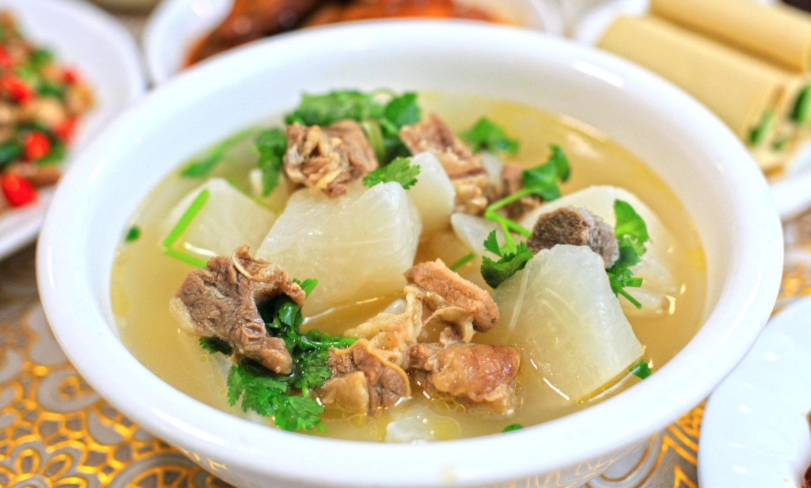 这6道炖菜最适合秋天吃的,滋补又开胃,隔三差五吃特别养气色