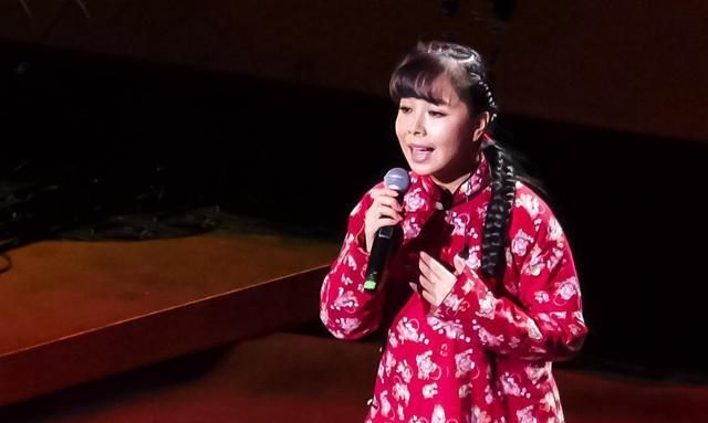 却因买不起房子回到农村,如今放牛种田成日常|王二妮|种田|房子_新浪