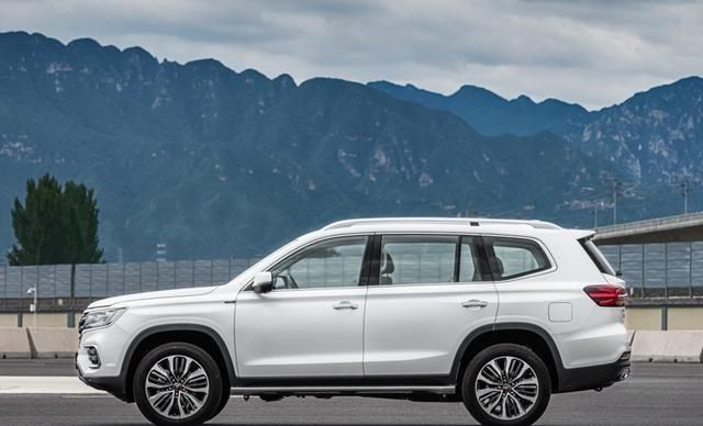 非承载式车身全时四驱两把锁售价长49米比普拉多霸气