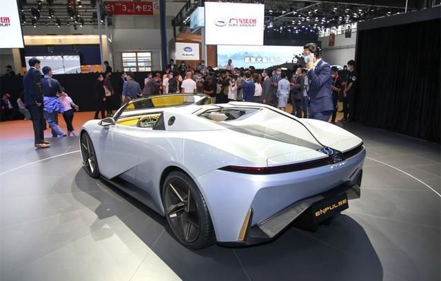 广汽传祺全新"敞篷跑车"发布,两座布局 剪刀门,外观真心很美