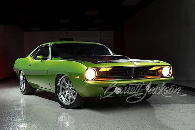 绿色不只代表原谅,放在这款50年前老爷车身上还有增值效果