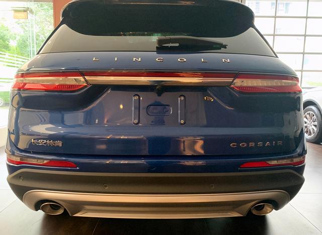 27万元买长安林肯冒险家 车主现场自刷系统 直言 小菜一碟 新浪汽车