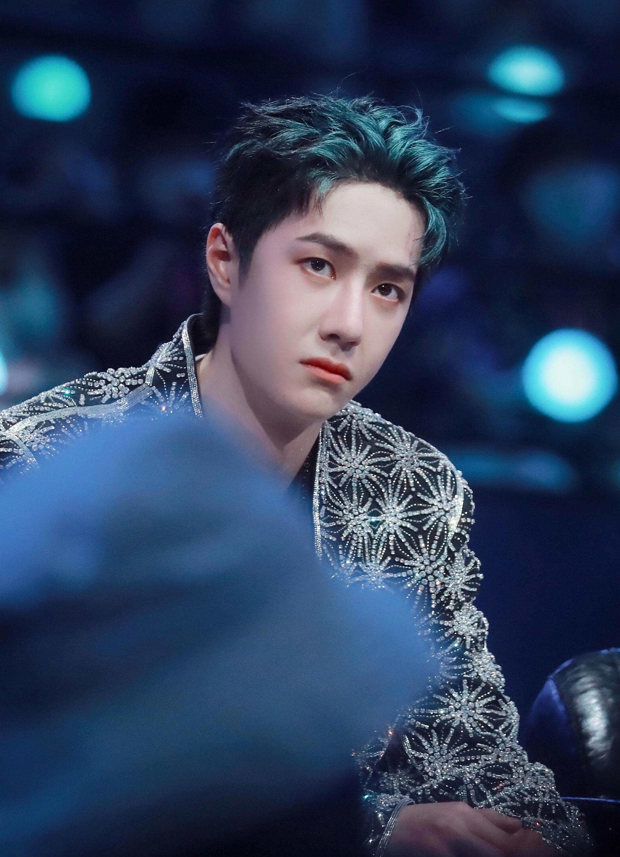 《街舞3》布布对阵杨凯被淘汰!王一博眼中含泪 表情复杂令人心疼