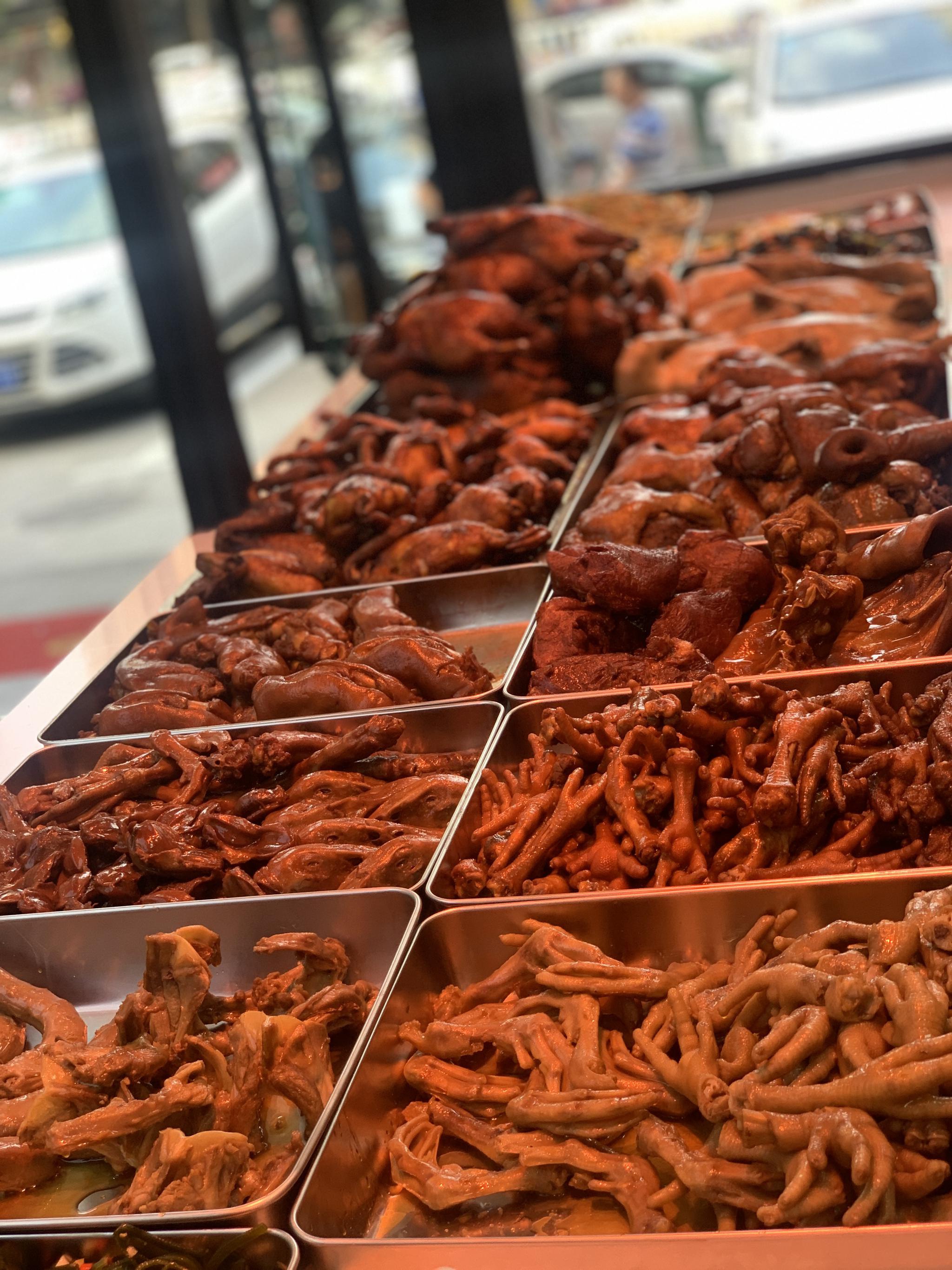 千亿庞大卤味市场,看卤三味是怎样成为卤味熟食行业的