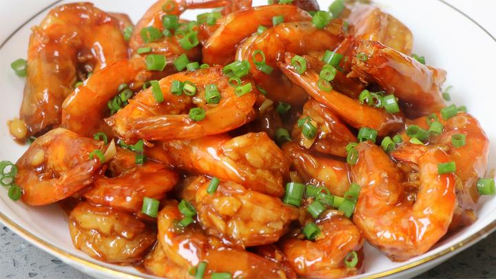 做法简单又好吃的豉油虾,焦香味美汁足,这也太好吃了
