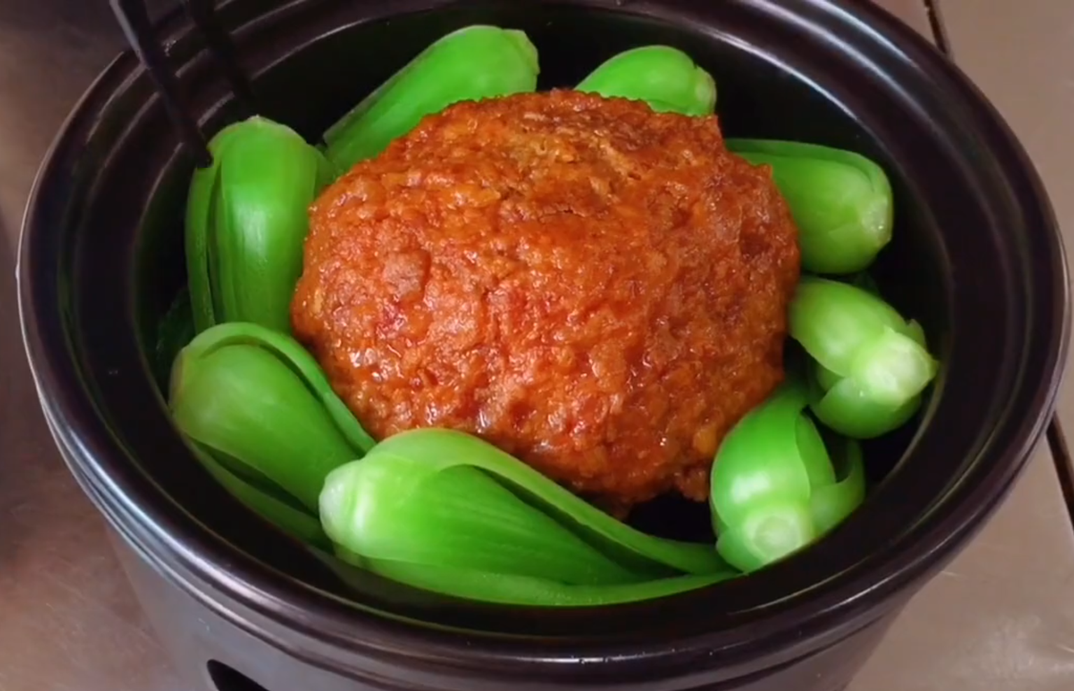 大厨教你做最正宗的霸王狮子头,个大味道鲜美,详细教程一看就会|狮子