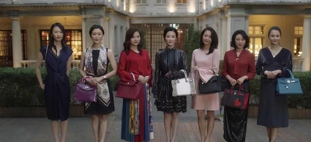 杨颖为儿子打入富婆圈?和贵妇合影只能站角落,现实版三十而已?休闲区蓝鸢梦想 - Www.slyday.coM 杨颖为儿子打入富婆圈?和贵妇合影只能站角落,现实版三十而已?休闲区蓝鸢梦想 - Www.slyday.coM