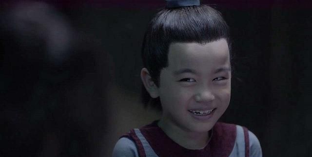 还有一位小演员他也出演了"范闲",不过是"范闲"小时候,他就是韩昊霖