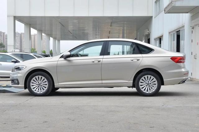 2021款大众朗逸改款归来造型比肩帕萨特全车加长