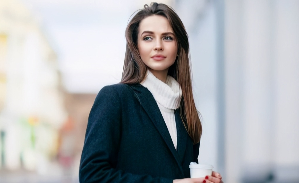 强势的女人只是外强中干真正内心强大的女人拥有四种温柔的力量