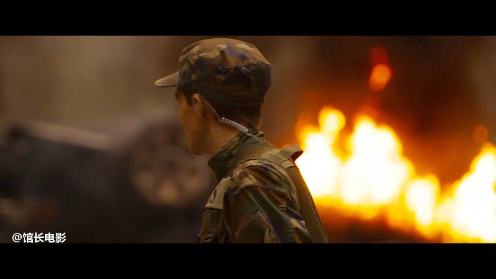 无人战机…… 为您推荐: 这才是动作片,美军防御再强,一枚毒刺导弹,干