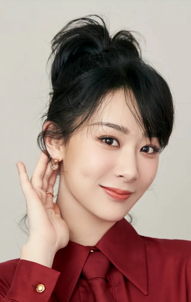 影视明星杨紫写真合集:靓丽迷人,天生丽质!