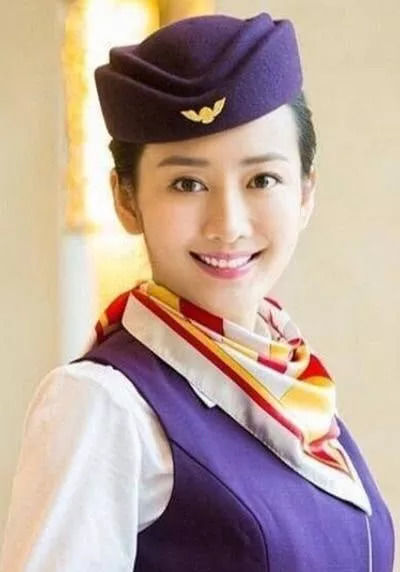 女星空姐制服哪家强?王鸥气质胜过杨幂?看到刘亦菲我闭嘴了