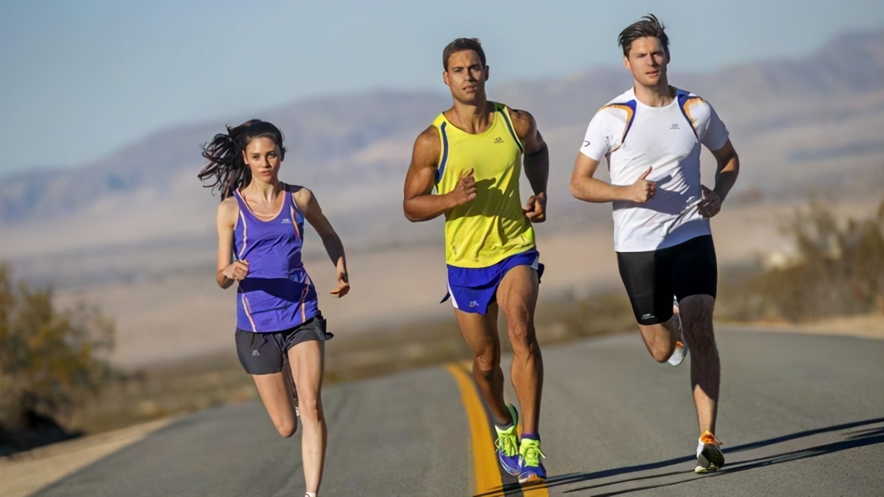 新闻看点# 跑步,可以说是人们最熟悉的运.