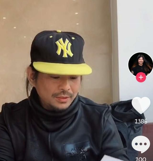 面筋哥近况曝光,面色暗黄显憔悴,插呼吸管躺病床身形消瘦惹人心疼