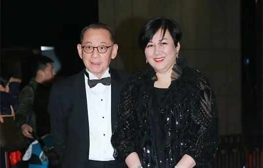 贵妇圈低调女强人,驯得老公不敢找小三|杨受成|陆小曼|任曼玲_新浪