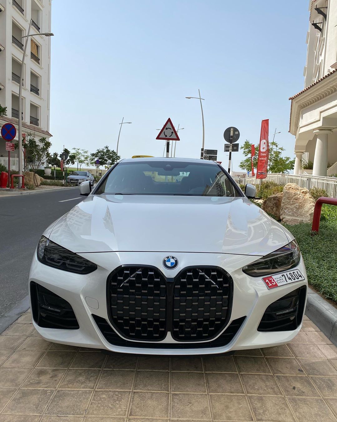 全新宝马4系实车街拍大胆的设计