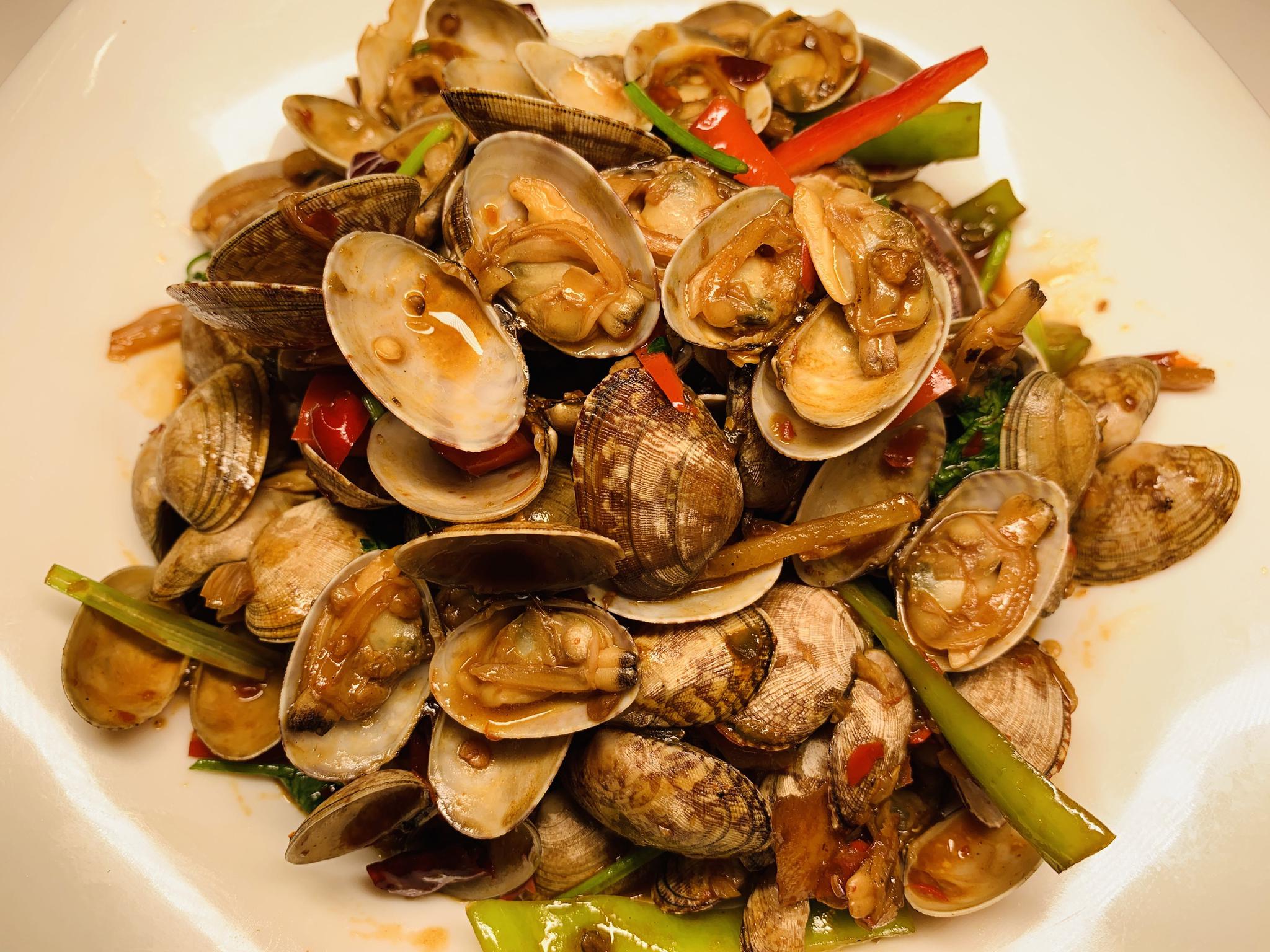 教你爽口美味的辣炒花蛤好吃解馋又营养丰富上桌就被抢光光