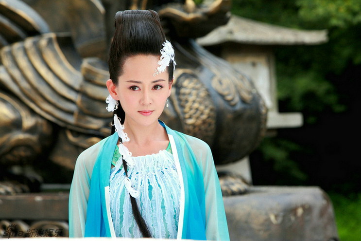 还记得《天涯明月刀》里那位女诸葛吗?原来她一直活跃在荧幕前