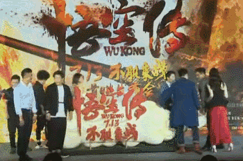 现实版《三十而已》上演?杨颖与贵妇合照被镶边,C位女星也让位休闲区蓝鸢梦想 - Www.slyday.coM 现实版《三十而已》上演?杨颖与贵妇合照被镶边,C位女星也让位休闲区蓝鸢梦想 - Www.slyday.coM