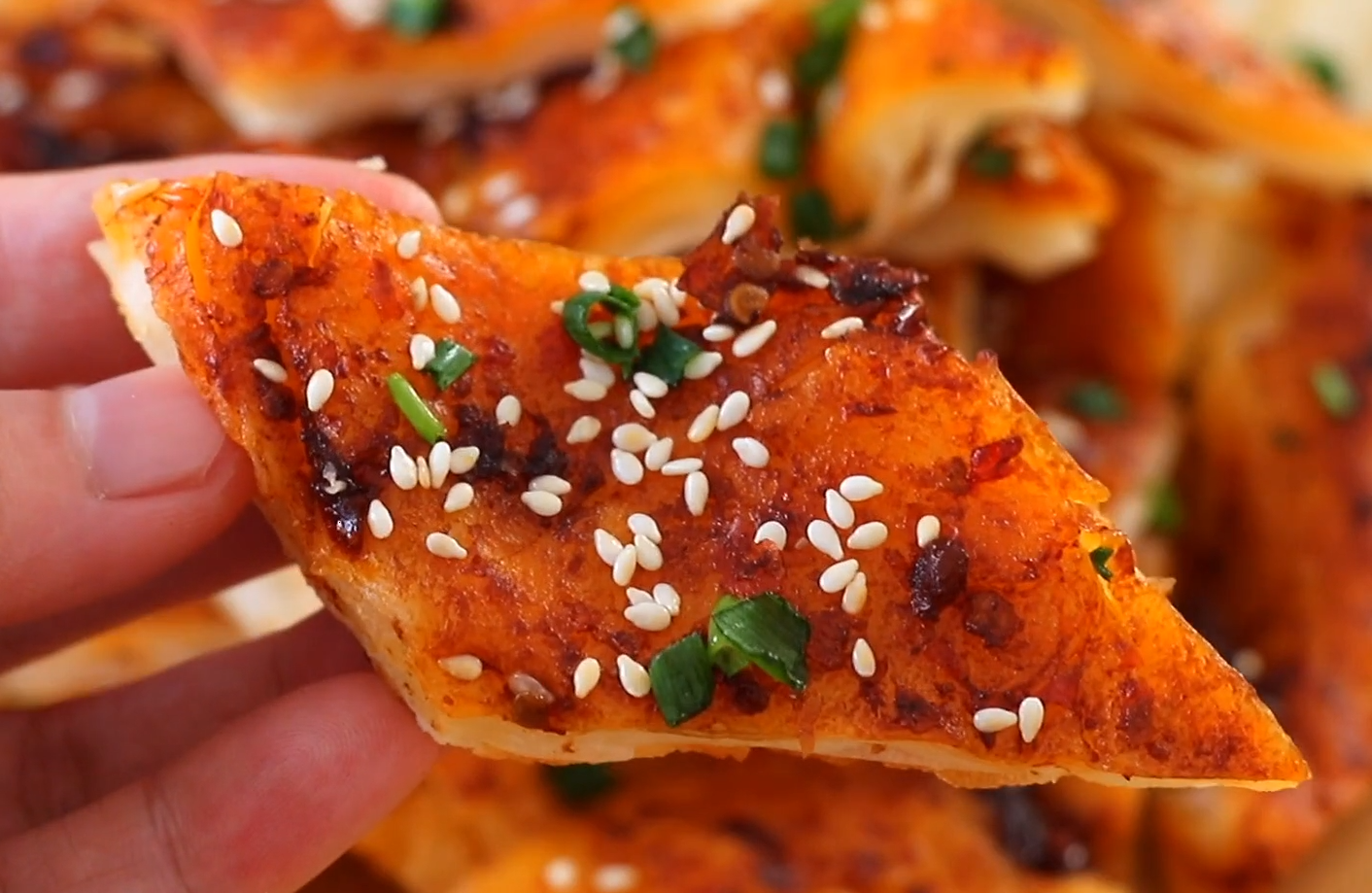 酱香饼家庭版做法,千层酥脆,酱香浓郁,香辣可口,比买的还好吃