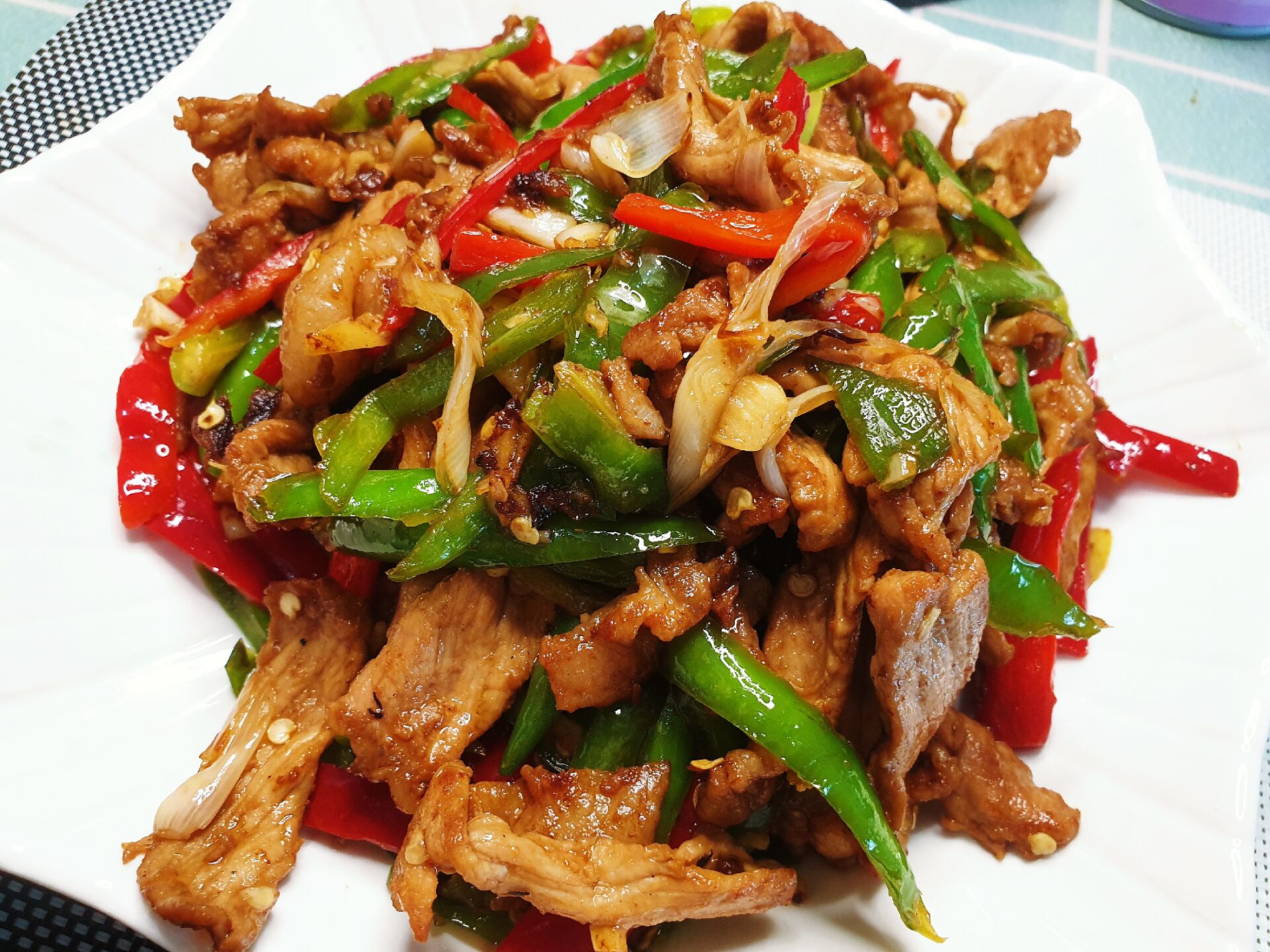 四川人超爱吃的辣椒炒肉,简单易学新手一看就会 香辣下饭又开胃