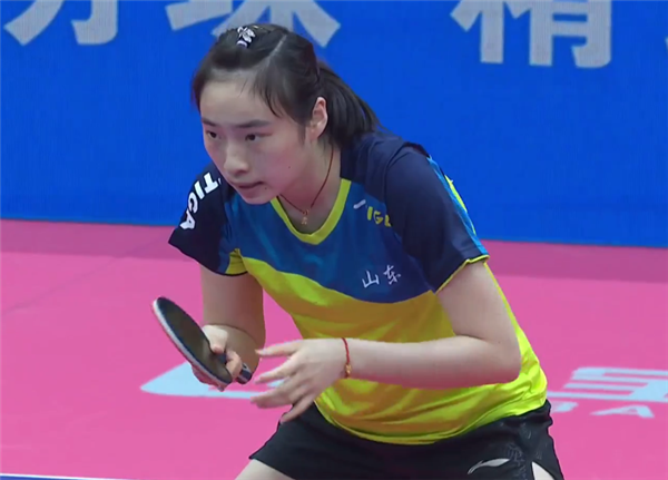 孙颖莎凶狠轰出4-2,实力碾压同龄人,进8强|孙颖莎|王晓彤|混双_新浪