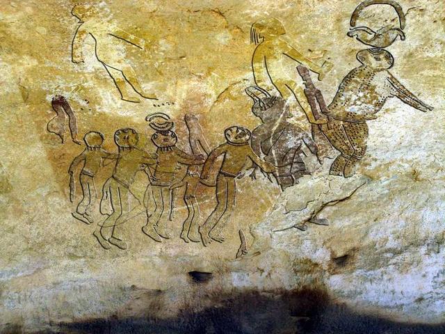 这才导致世界各地的神话故事中几乎都会有"诸神之战"的情节