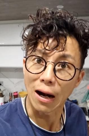 王一博摔车官方仲裁为意外,多名车手力挺胡通明,怒斥粉丝不讲理|陈震