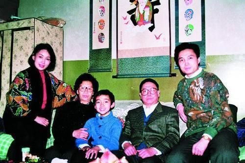 92岁京剧大师谭元寿去世曾出演沙家浜是谭派代表人物