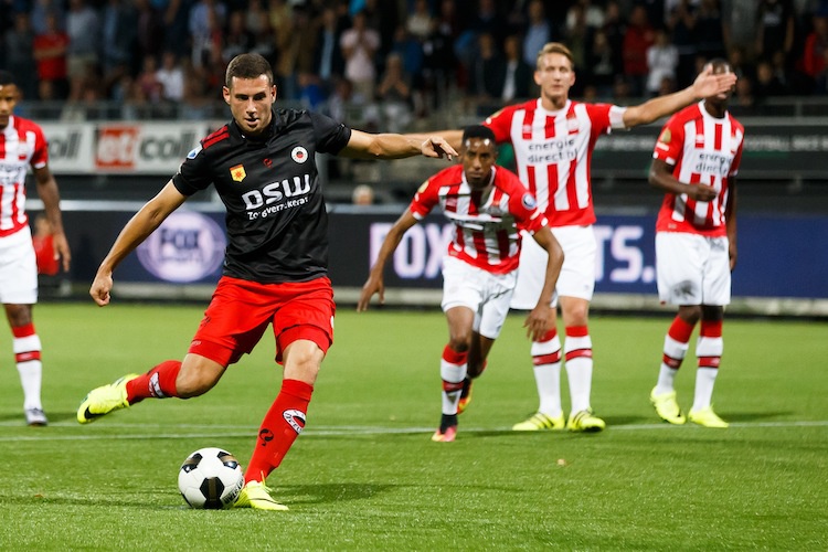 宝儿足球推荐|竞002【荷乙】fc埃因霍温 vs sbv精英|宝儿|埃因霍温