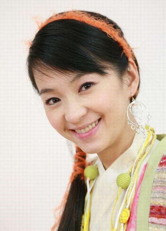 金钟奖视后,童年悲惨,其母堪比张韶涵母,嫁小7岁老公终获幸福|蔡君茹