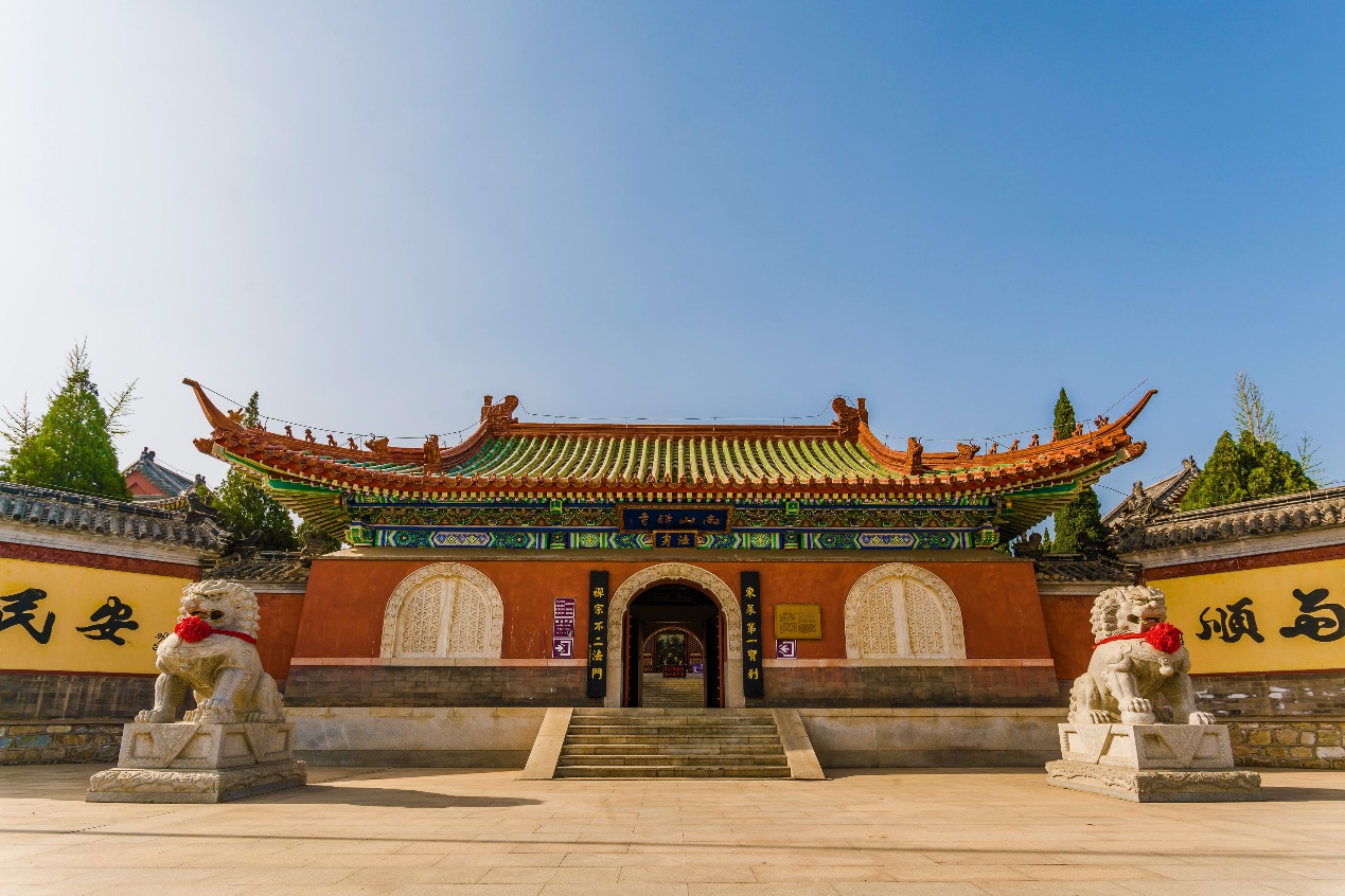 古今交融的完美典范千年古刹和大佛合二为一白马寺都自愧不如