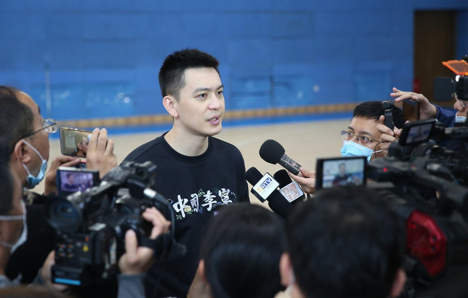 cba辽篮训练中韩德君拿铁赵继伟发狠1外援在队教练组抢镜