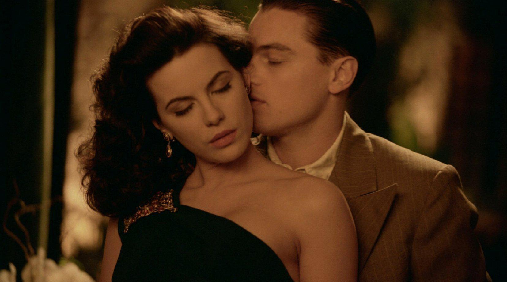 41岁成世界首富,交164位女友,原来世间真有男人活的比烟花漂亮