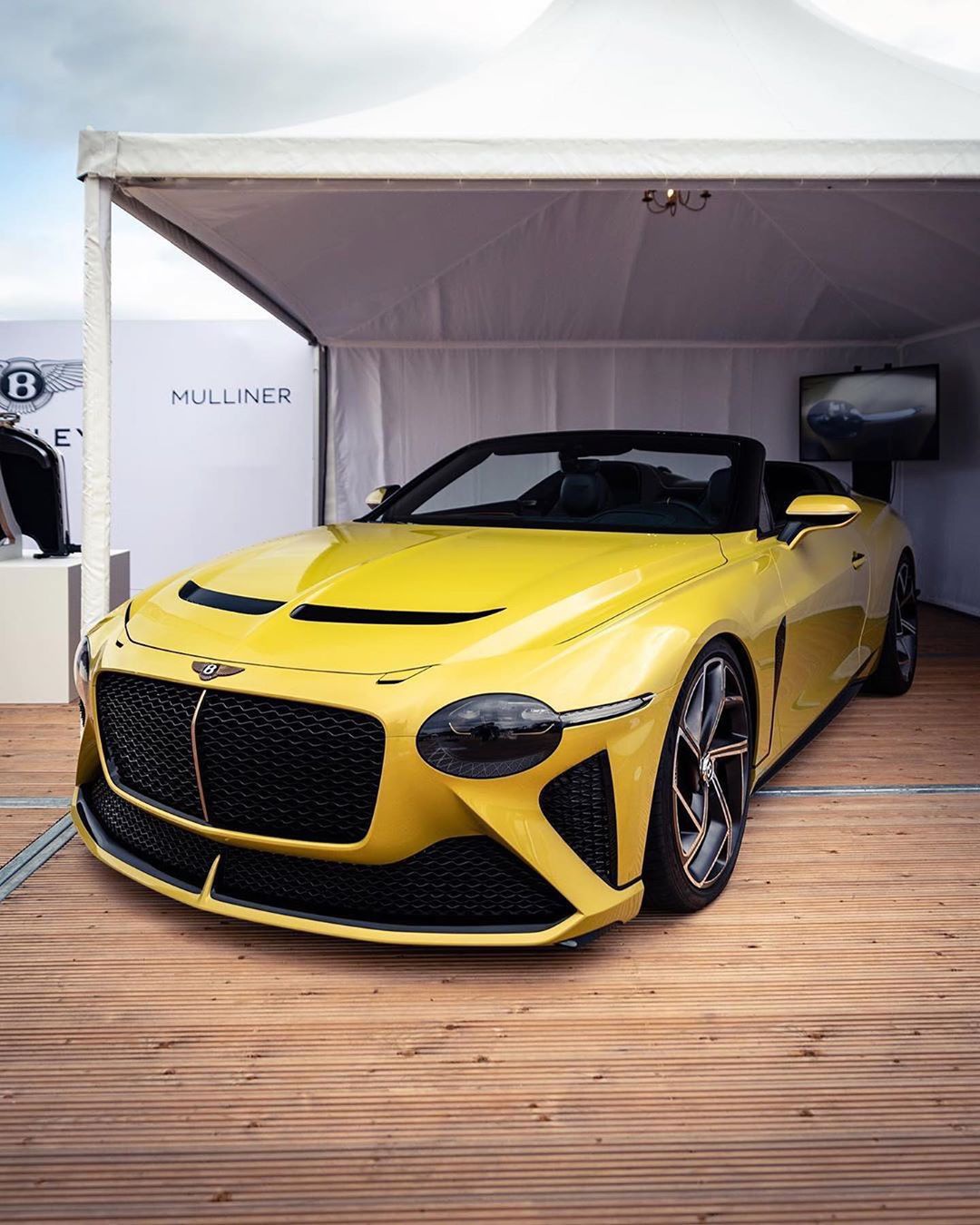 宾利mullinerbacalar实车前卫又运动