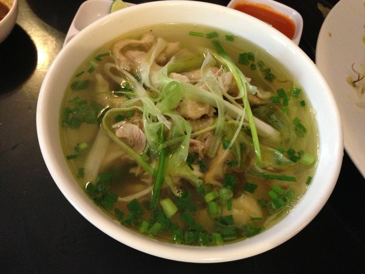 原来酸菜鸡丝汤这么做更美味,让你吃的痛快淋漓,孩子嚷着吃不够