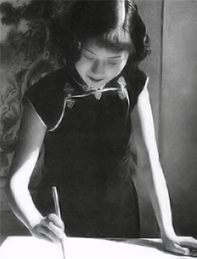 陆小曼年轻时有多美黑白照难掩丽质看完这组绝版旧照就明白了