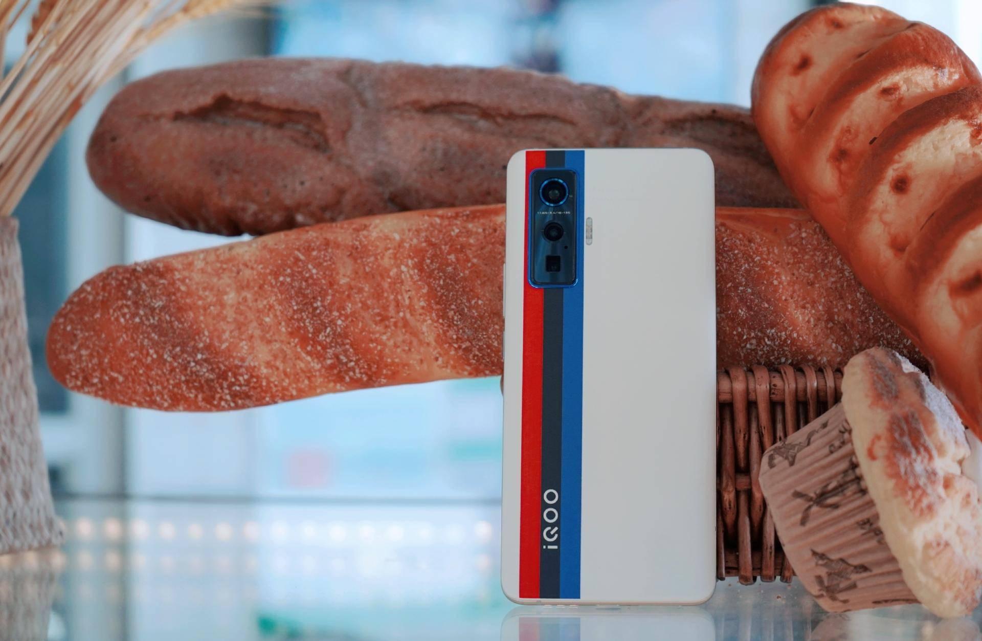 顶级旗舰和传奇赛车的碰撞iqoo5pro传奇版图赏