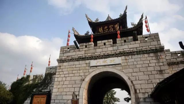 贵阳市初中排名2020_速查看!2020年度贵阳市中小学(幼儿园)教师