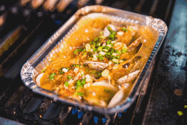 锡纸烧烤会中毒吗?家用锡纸,很多人都用反了