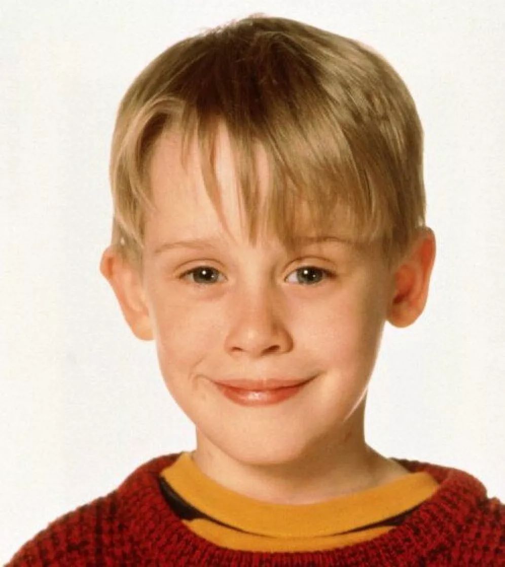 小鬼当家中的小鬼扮演者麦考利卡尔金引推特网友热议只因发了张照片