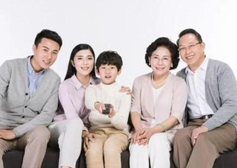 独生子女真实独白:不敢病、不敢远嫁、甚至不敢死|家庭_新浪新闻