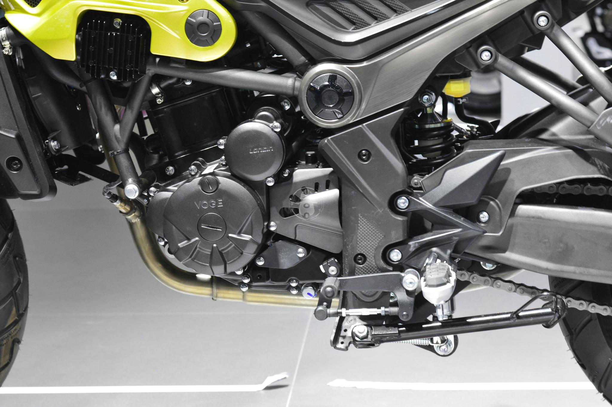 动力方面还是那台292cc排量的单缸水冷发动机,只是动力输出略有提升.