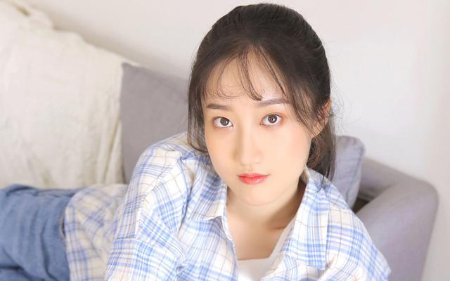 相貌出众的3个生肖女,越活气质越好,风韵犹存