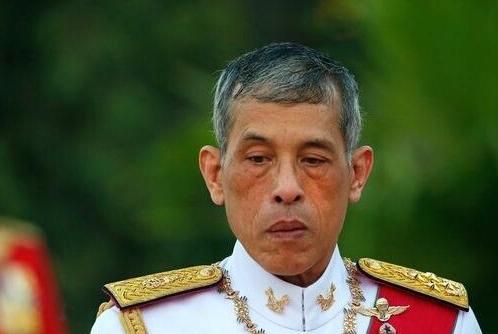 才貌双绝受泰王约见,连妆都不化素面朝天去面圣