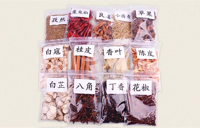 五香粉和十三香是用哪些香料做的,它们区别是什么,应该怎么用?